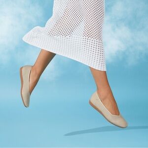 Vivaia Walker Margot square toe flat